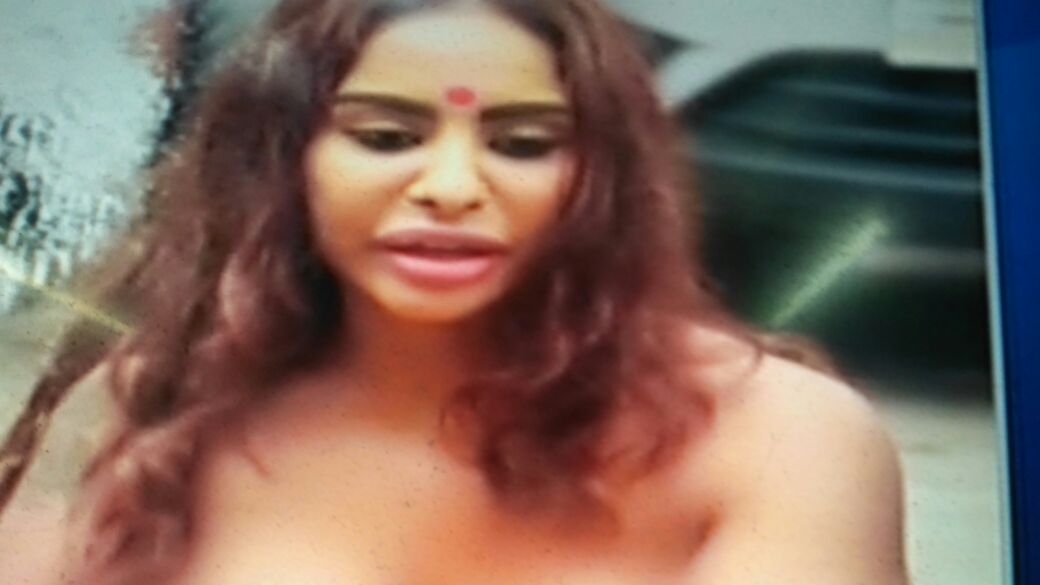 Sri Reddy Bf Sex - Sexy Protest, Nude Video Of Telgu Actress Sri Reddy Viral On ...