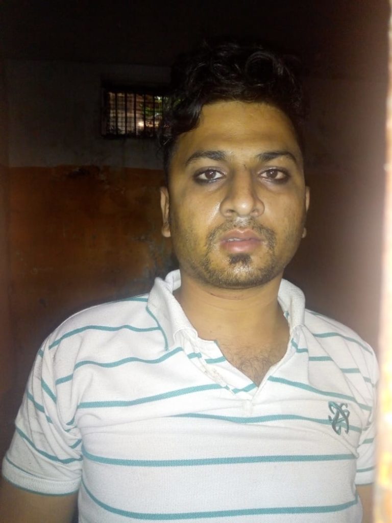 Mobile Theft Javed Jafar Khan Arrested by Bandra GRPF,